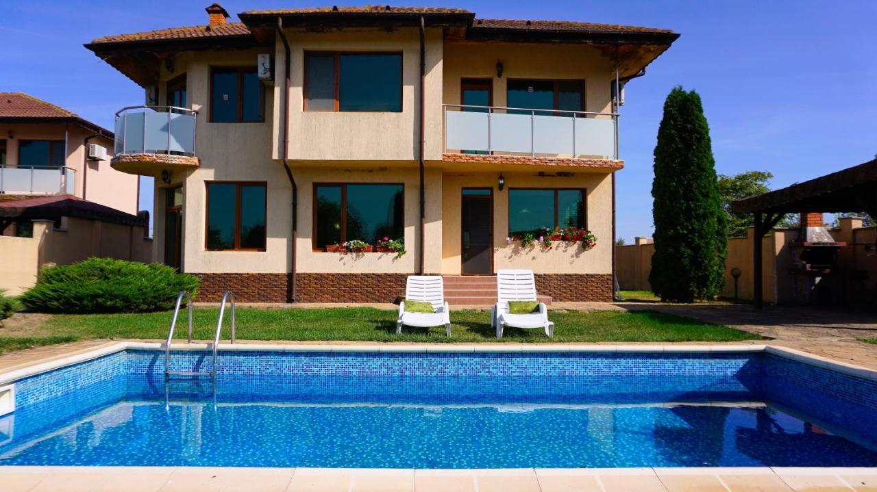 Вила Ваня - Villa Vania บุลกาเรโว ภายนอก รูปภาพ