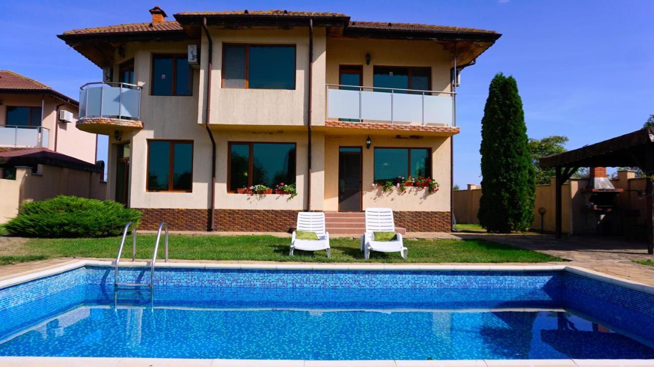 Вила Ваня - Villa Vania บุลกาเรโว ภายนอก รูปภาพ