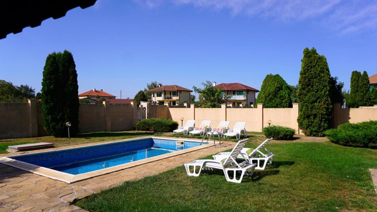 Вила Ваня - Villa Vania บุลกาเรโว ภายนอก รูปภาพ